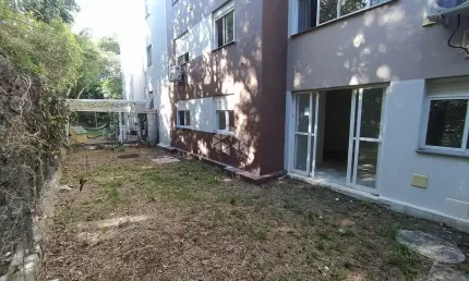 Apartamento igual casa em condominio, 2 dormitórios com pátio e vaga coberta, área privativa de 106m² - Possibilidade de financiar 100% -