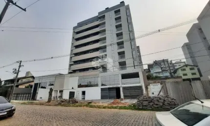 Apartamento 3 dormitórios com 1 suíte, 2 banheiros, sacada com churrasqueira, 120m2,  elevador, 2 vagas  com depósito privativo, salão de festas