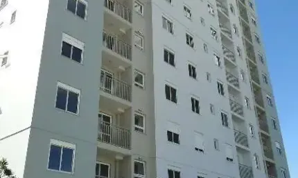 Apartamento à Venda no Bairro De Lazzer, Caxias do Sul, com 2 Quartos