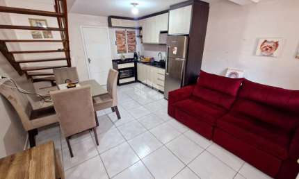 Casa com 2 quartos à venda na Rua Marcolino Biondo, 88, São Luiz, Caxias do Sul