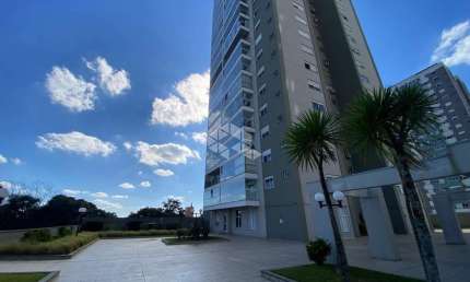 Apartamento com 3 dormitórios, um suíte, com 114 m² privativos e uma completa Infraestrutura.