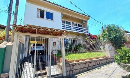 Casa, 4 dormitórios,  3 suítes, terreno 10x30 edícula entrada independente, Cavalhada