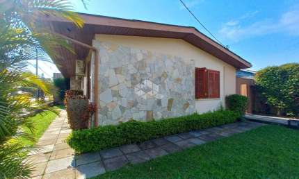 Casa 3 dormitórios, Piscina, Próximo a Orla Ipanema