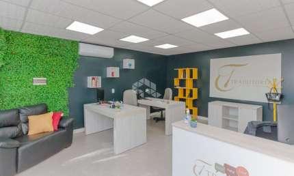Prédio Residencial com 03 dormitórios e 03 vagas com 400m² no bairro São Geraldo em Poa