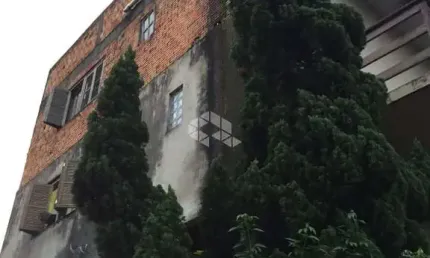 Prédio comercial à venda no bairro Partenon com 535m²