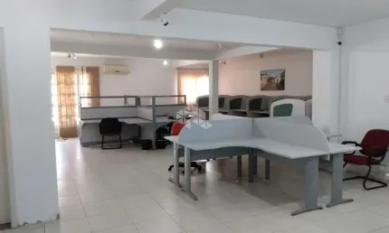 Prédio Comercial com 666m² na Tristeza, perto da Av. Wenceslau Escobar