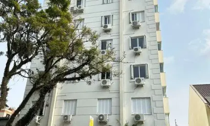 Apartamento garden de 2 dormitórios com vaga de garagem, no jardim botânico em porto alegre.