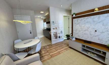 Apartamento com 02 dormitórios e uma vaga no bairro Hípica.