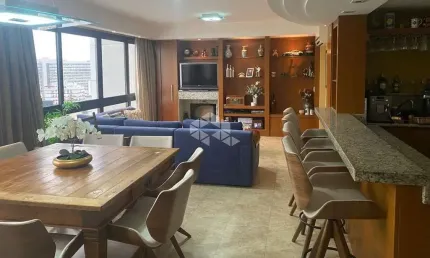 Apartamento com 3 dormitórios 1 suíte, com 4 vagas no Rio Branco.