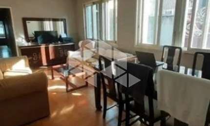 Apartamento de frente, no Centro de Porto Alegre com 3 dormitórios