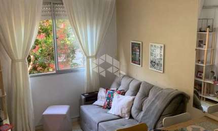 Apartamento no bairro Jardim Itu em Porto Alegre de 1 dormitório
