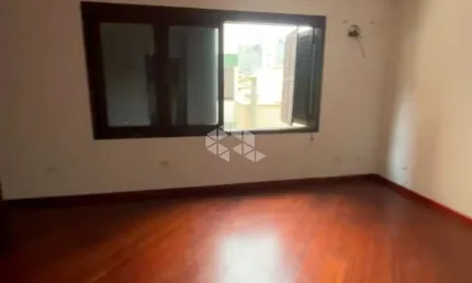 Apartamento à venda, com 2 quartos/dormitórios, 1 vaga/box, no bairro Auxiliadora,  POA/RS.