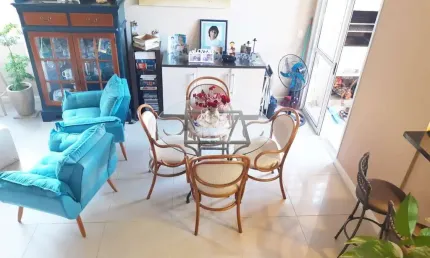 Casa em condomínio de 120m² com 3 dormitórios e duas vagas no bairro  Alta Petrópolis.