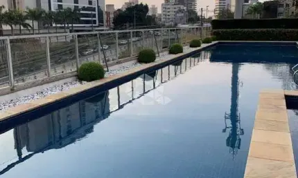 Apartamento de 2 quartos sendo 1 suíte, 3 elevadores, 1 vaga de garagem, à venda no bairro Petrópolis