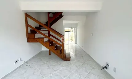 Casa em condomínio fechado com 2 quartos à venda na Avenida José Aloísio Filho, 889, Humaitá, Porto Alegre