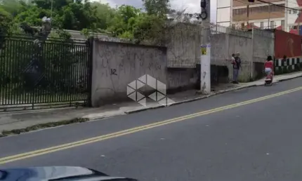 Terreno á venda no Centro de Guaianazes ( Zona Leste ) São Paulo.