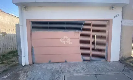 Casa térrea recém reformada com 304m² com excelente localização