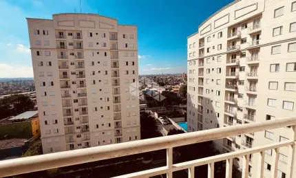 Apartamento com Sacada e Vaga com 2 Dormitórios Próximo do Terminal AE Carvalho