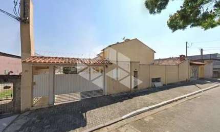 Casa em Condomínio fechado á venda - Vila Carmosina / Itaquera por R$ 260.000,00