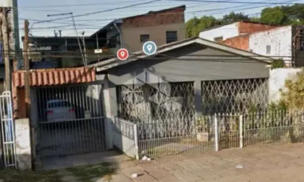 Casa residencial/comercial no Bairro Sarandi em Porto Alegre.