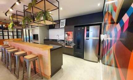 Studio no coração da Cidade Baixa, com 34m² de espaço privativo