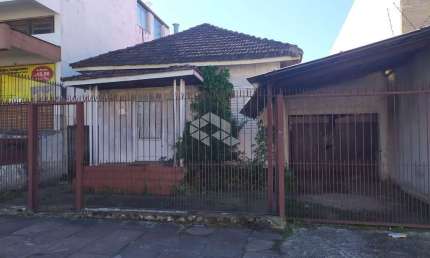 Terreno plano , com  área total de 300m² no bairro Sarandi.