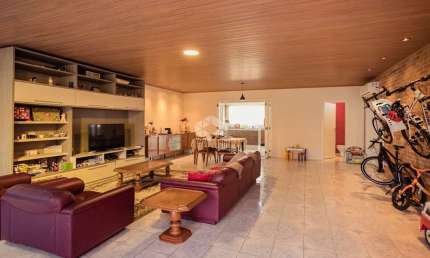 Casa/Sobrado 3 dormitórios, 413 m², no bairro Jardim Itu Sabará