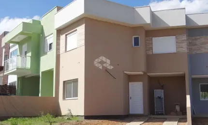 Sobrado 3 dormitorios no residencial Verdes Campos da Protásio Alves com 112m2