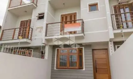 Casa 3 Dormitórios , 2 Vagas, PÁTIO COM POSSIBILIDADE DE PISCINA