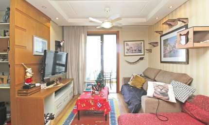 Apartamento 03 dormitórios(quartos), sendo uma suíte  com infra completa e 3(três) vagas cobertas no Passo D'areia .