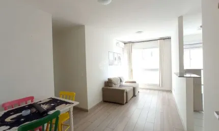 Apartamento 2 dormitórios - 1 vaga - Ensolarado. Infraestrutura condomínio.