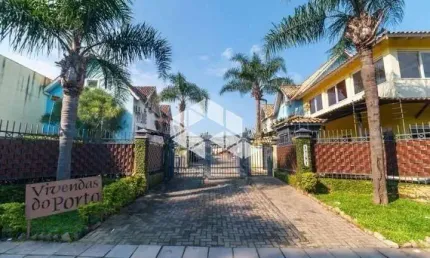 Casa em Condomínio Fechado à Venda no Bairro Tristeza - 3 Dormitórios (1 Suíte)