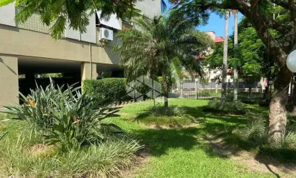 Apartamento à venda, 2 dormitórios e uma vaga de garagem, no bairro Cristal, zona sul