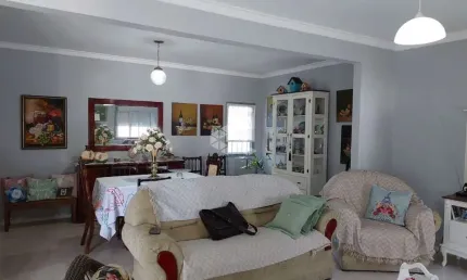 Casa Térrea de três dormitórios no Tapete Verde - Ipanema, Zona Sul