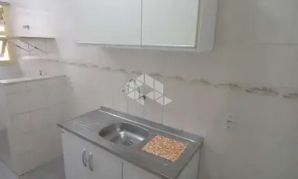 ? Apartamento ideal para estudantes da PUC! Reformado, 1 dormitório