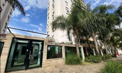 Cobertura horizontal, 3 dorms, sendo 1 suíte, piscina privativa, 2 vagas de garagem cobertas e escrituradas