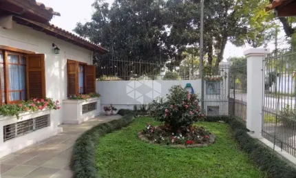Casa Residencial À Venda, bairro Tristeza - Porto Alegre.