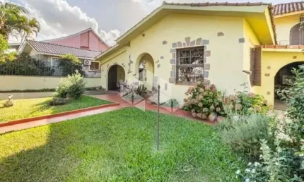 Casa com 4 quartos à venda na Rua Chavantes, 142, Vila Assunção, Porto Alegre