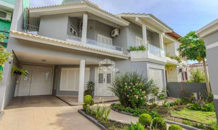 casa residencial ou comercial de 406 m, com 3 Quartos, suíte, 3 salas,2 banheiros, 6 vagas, Niterói