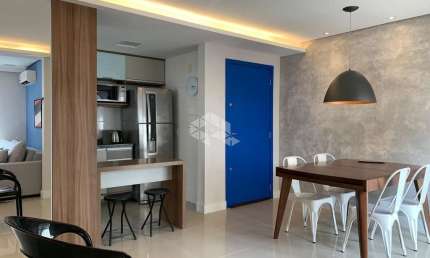 Apartamento a venda de 3 dormitórios, transformado em 2 , vaga de garagem e infra na zona sul.