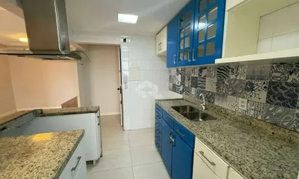 Apartamento 2 dormitórios, ensolarado; com vista para o Guaíba - Bairro Tristeza