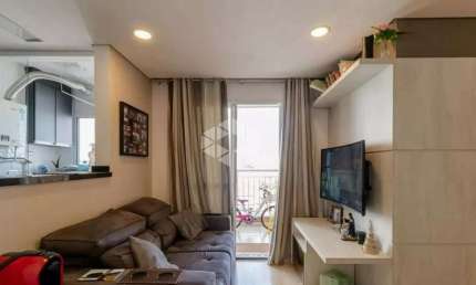 Apartamento na V das Mercês, 51m² com 2 dormitórios, 1 banheiro e 1 vaga em andar alto