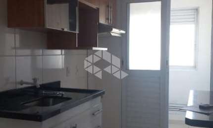 Apartamento com 3 Quartos e 2 banheiros à Venda, 63 m² por R$ 450.000