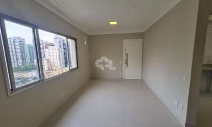 Apartamento reformado com 3 dormitórios (1 suíte) à venda, 86 metros quadrados e 1 vaga - Moema - São Paulo/SP