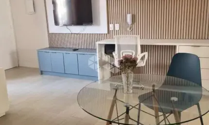 Apartamento 38 m² completamente reformado, próximo a estação São Joaquim.