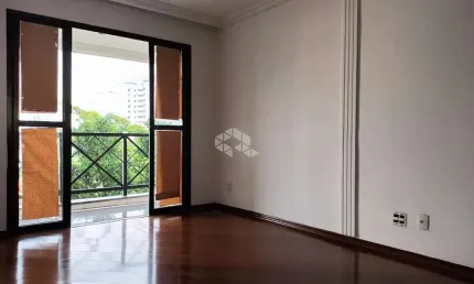 Apartamento 74 m² com 3 quartos ,sendo 1 suíte e 2 vagas de garagem na chácara inglesa.