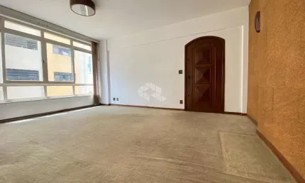 Apartamento com 03 quartos e 01 vaga de garagem, no cambuci.