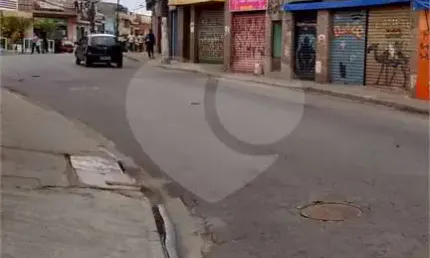 Sobrado com 3 quartos à venda em Jardim Eliana - SP