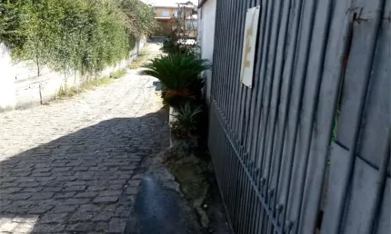 Casa térrea com 3 quartos - Á venda - Próximo da estação Primavera-Interlagos.