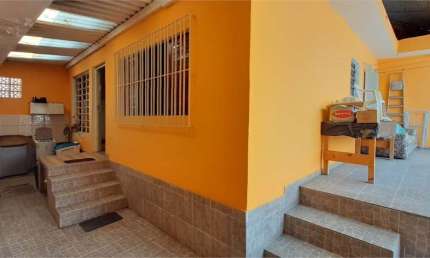 Casa com 4 quartos à venda na Rua Antônio Vieira Mistura, 252, Guarapiranga, São Paulo